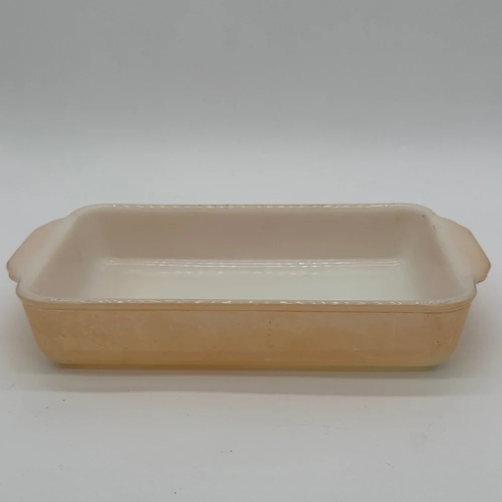 Fire King Peach Lustre 1 1/2 Qt Casserole Dish #410
